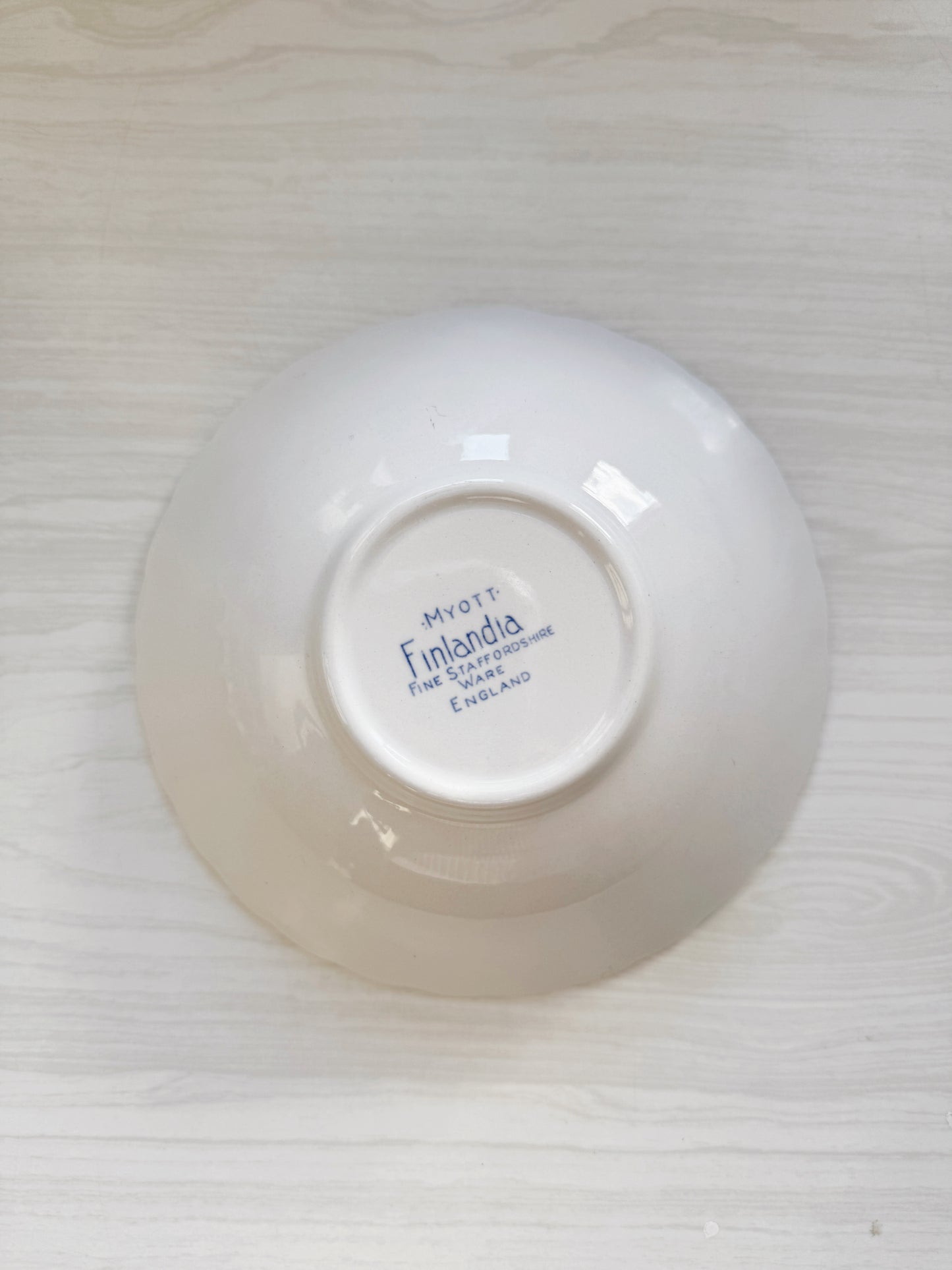 Custom Listing for Gia (Finlandia Bowl)