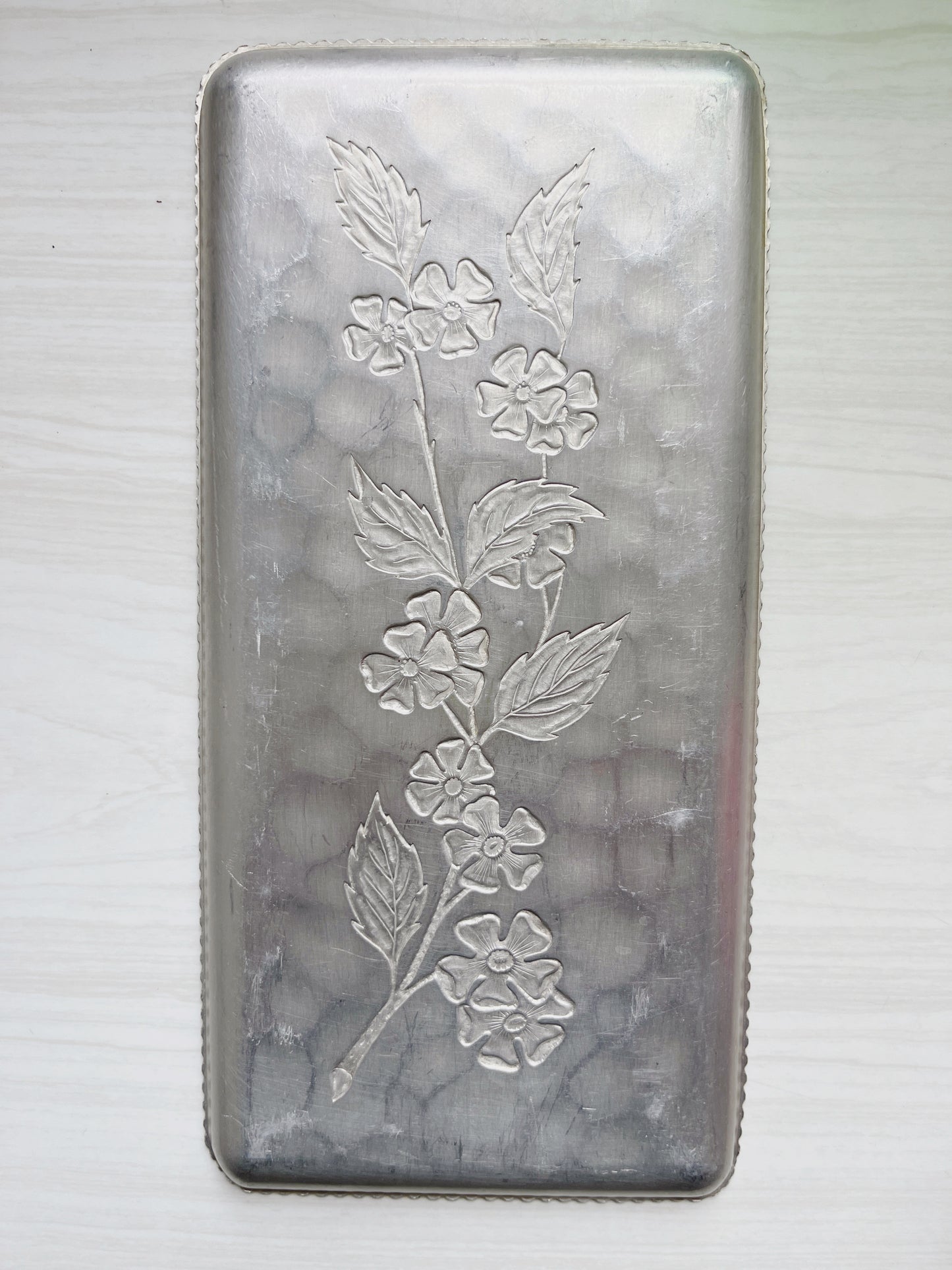 Pressed Aluminum Tray with Flower Pattern