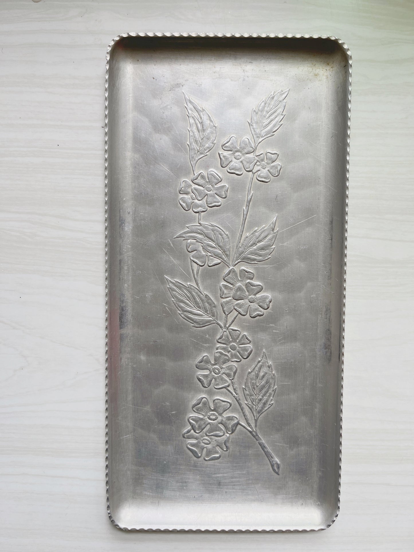 Pressed Aluminum Tray with Flower Pattern