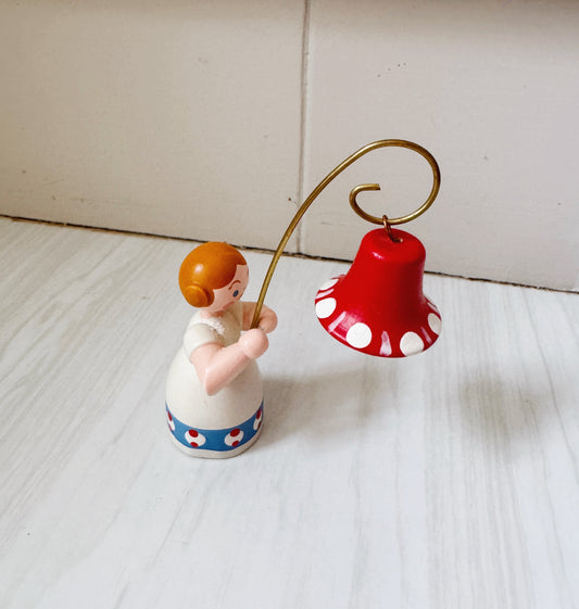 Erzgebirge Bell Girl