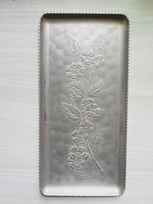 Pressed Aluminum Tray with Flower Pattern