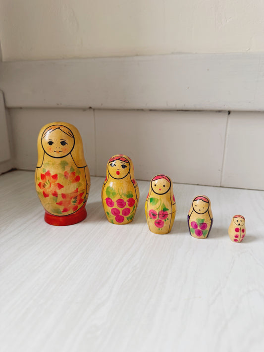 Matryoska Nesting Dolls